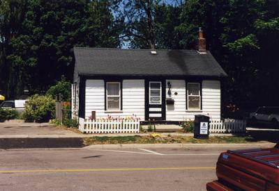 Bronte Police Station. Courtesy of the Trafalgar Township Historical Society